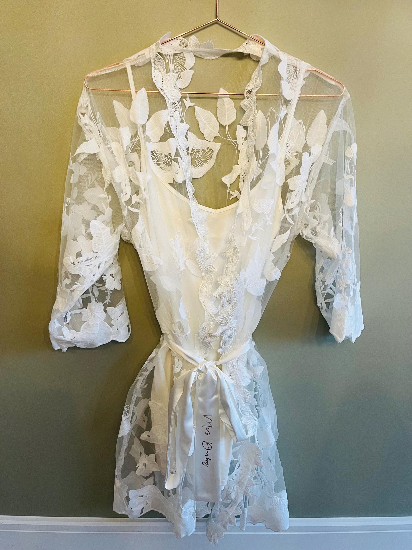 Personalised Lace Style Bride Robe - Bride dressing Gown - Lux Bride dressing gown - Bridesmaid Robes - Bridesmaid Pjs