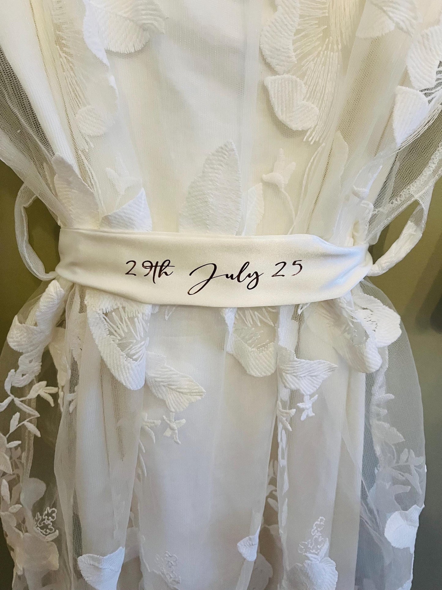 Personalised Lace Style Bride Robe - Bride dressing Gown - Lux Bride dressing gown - Bridesmaid Robes - Bridesmaid Pjs