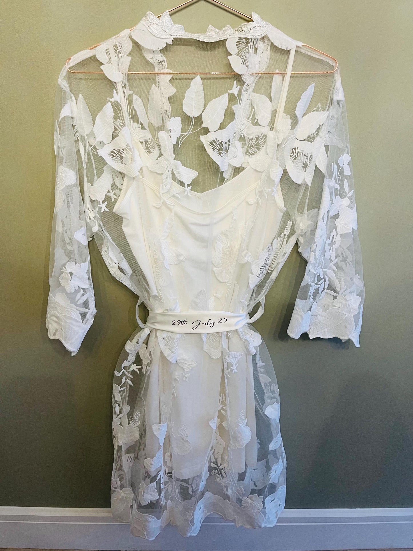 Personalised Lace Style Bride Robe - Bride dressing Gown - Lux Bride dressing gown - Bridesmaid Robes - Bridesmaid Pjs