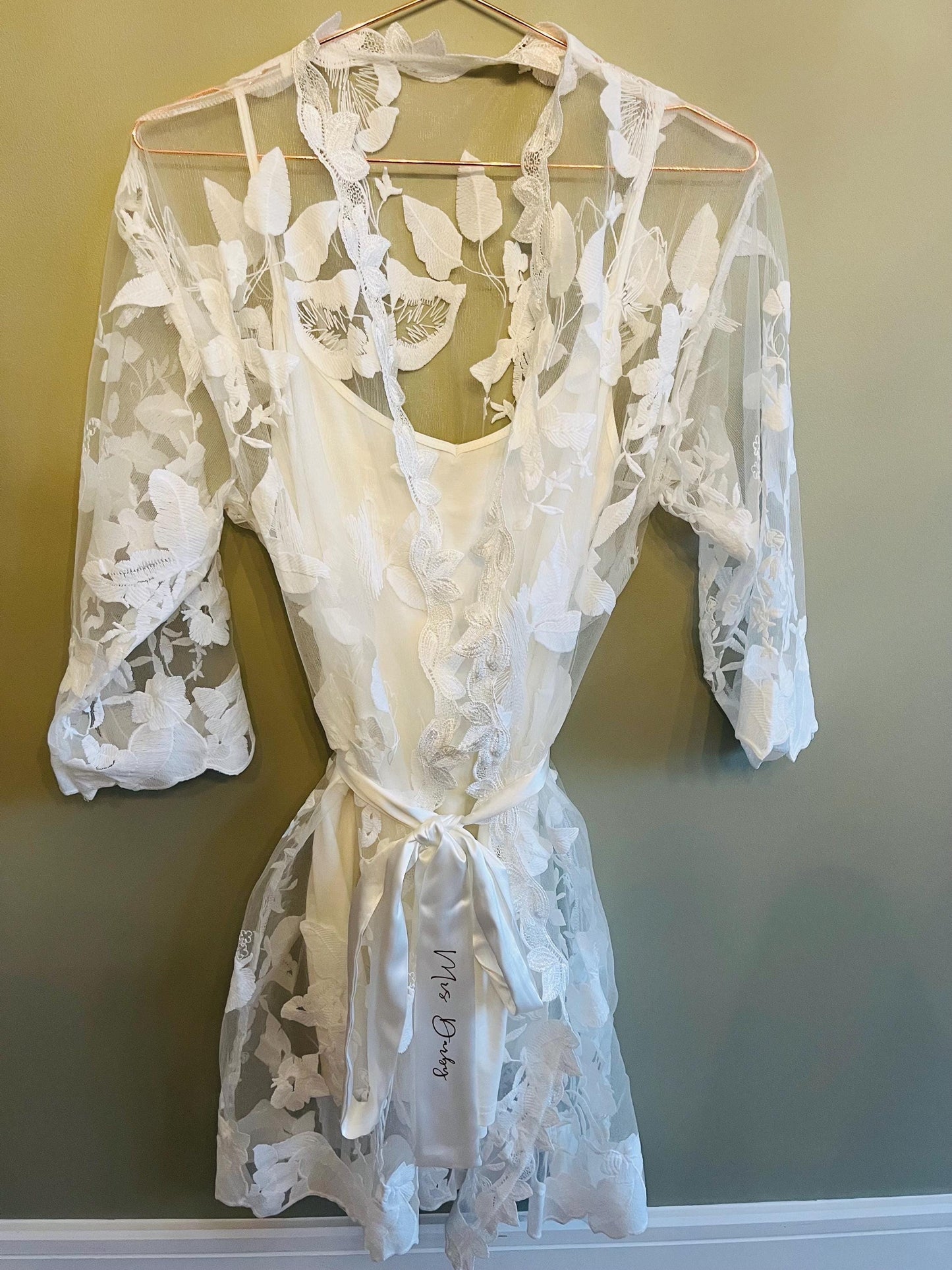 Personalised Lace Style Bride Robe - Bride dressing Gown - Lux Bride dressing gown - Bridesmaid Robes - Bridesmaid Pjs
